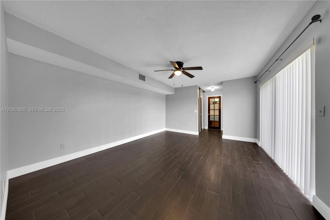 For Rent: $3,300 (3 beds, 2 baths, 1654 Square Feet)