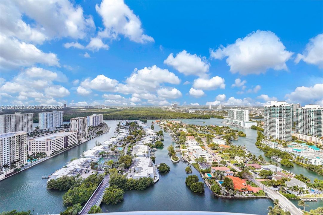 For Sale: $3,675,000 (3 beds, 4 baths, 0 Square Feet)