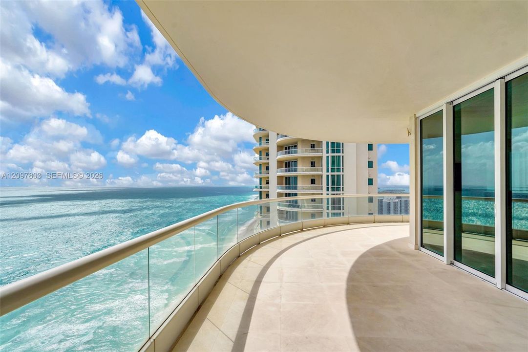 For Sale: $3,675,000 (3 beds, 4 baths, 0 Square Feet)