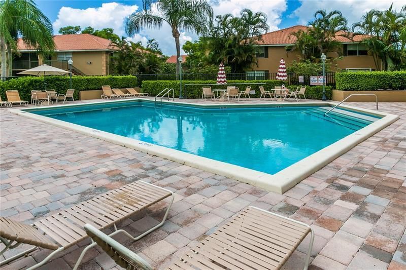 BG 103 POOL