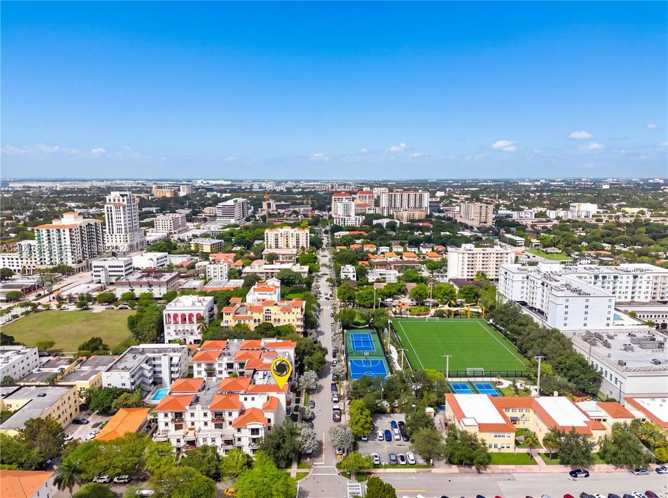 En Venta: $1,295,000 (2 camas, 3 baños, 2049 Pies cuadrados)