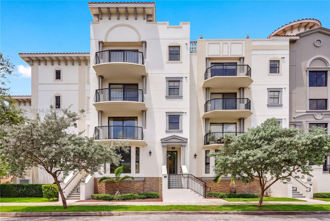 En Venta: $1,295,000 (2 camas, 3 baños, 2049 Pies cuadrados)