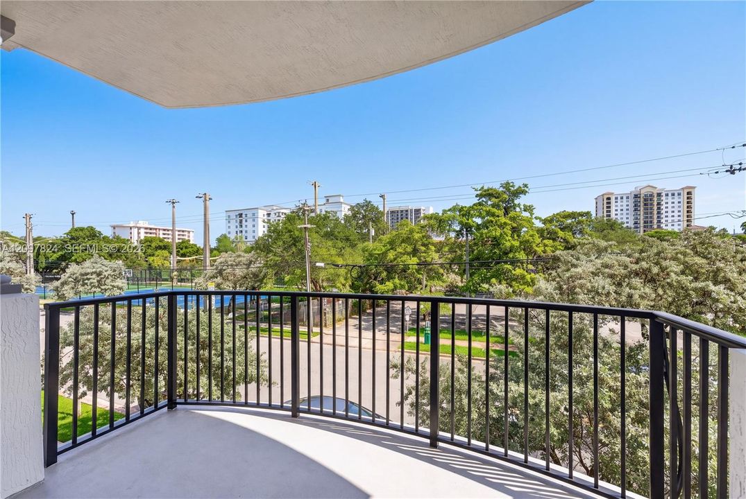 En Venta: $1,295,000 (2 camas, 3 baños, 2049 Pies cuadrados)