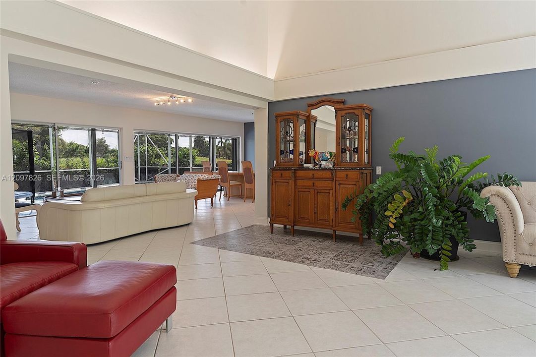 For Sale: $650,000 (4 beds, 2 baths, 2053 Square Feet)