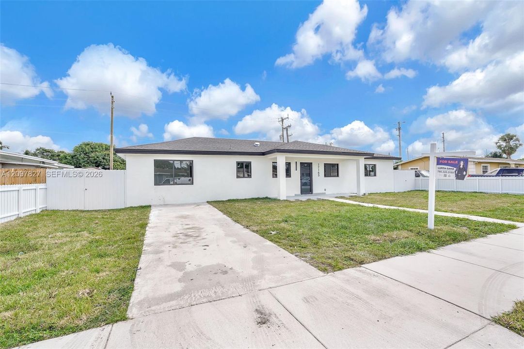 Recently Sold: $715,000 (5 beds, 4 baths, 1546 Square Feet)
