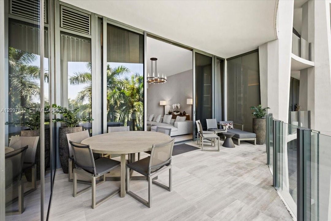 For Sale: $5,399,000 (3 beds, 3 baths, 2532 Square Feet)