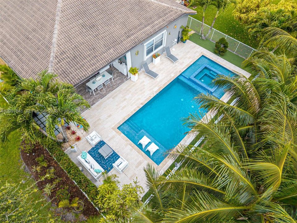 For Sale: $1,077,000 (4 beds, 3 baths, 2551 Square Feet)