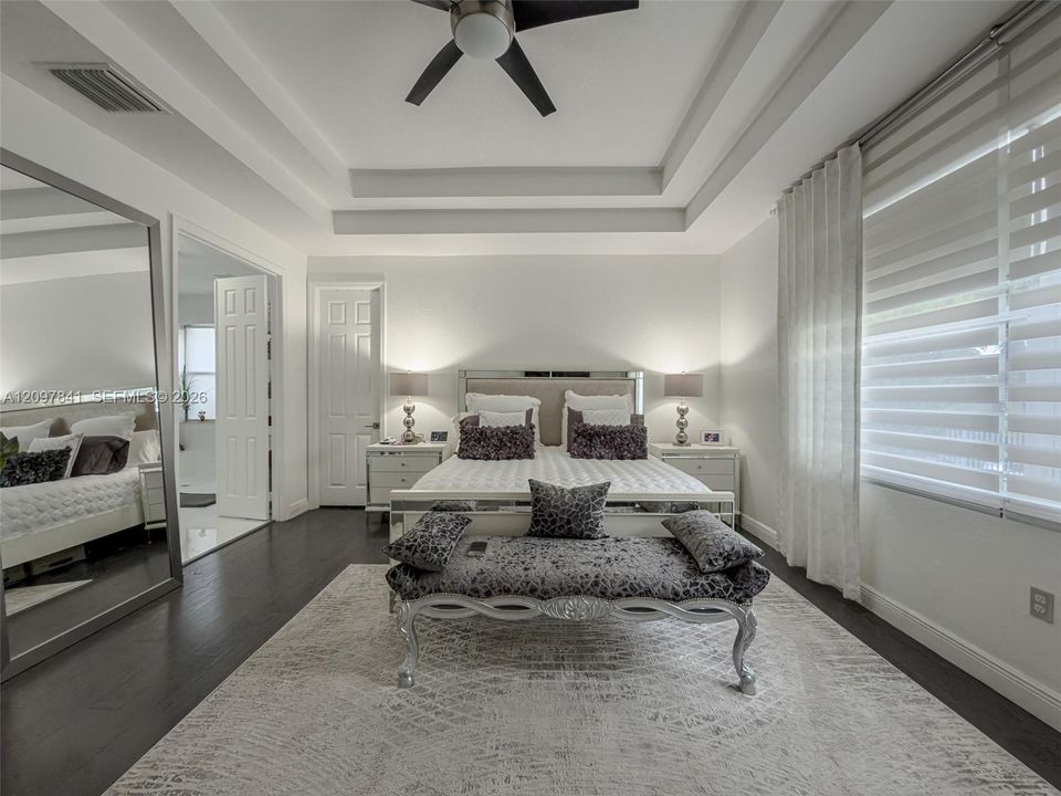 For Sale: $1,077,000 (4 beds, 3 baths, 2551 Square Feet)