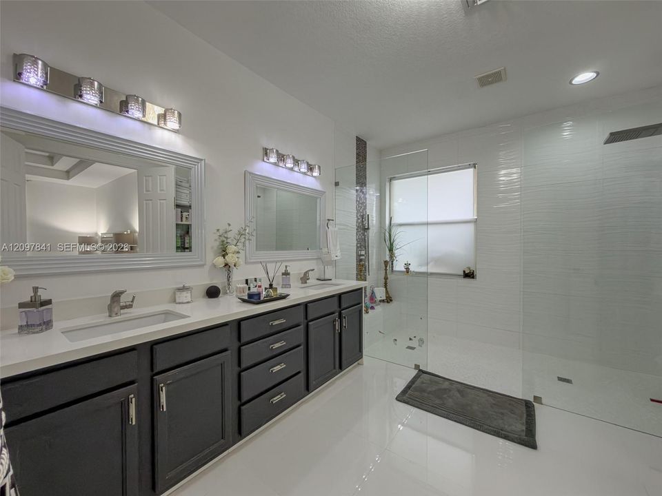 For Sale: $1,077,000 (4 beds, 3 baths, 2551 Square Feet)