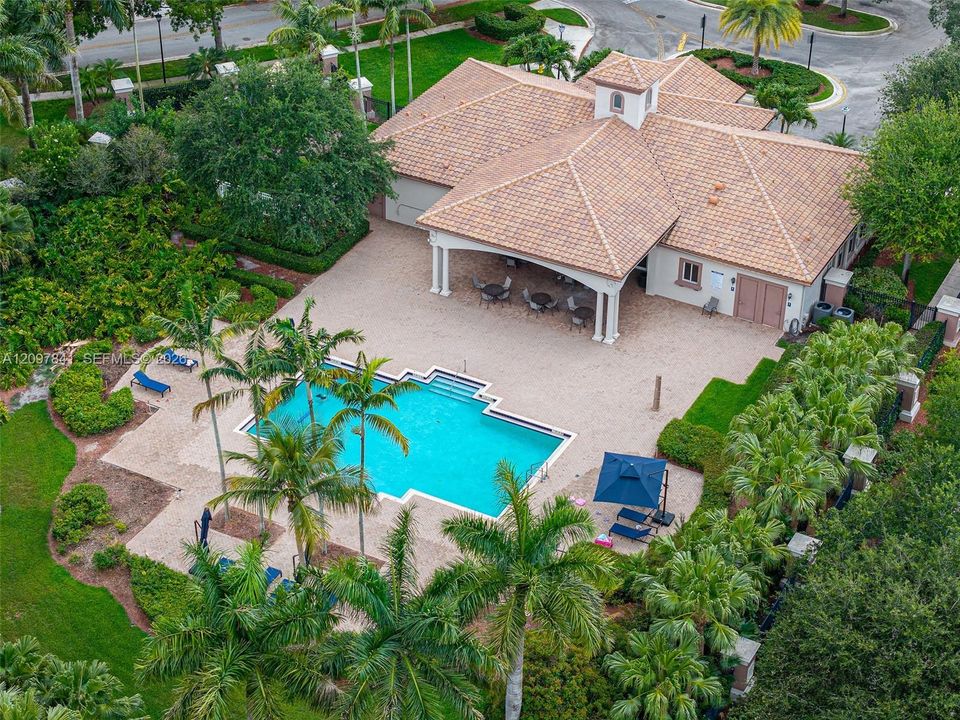 For Sale: $1,077,000 (4 beds, 3 baths, 2551 Square Feet)