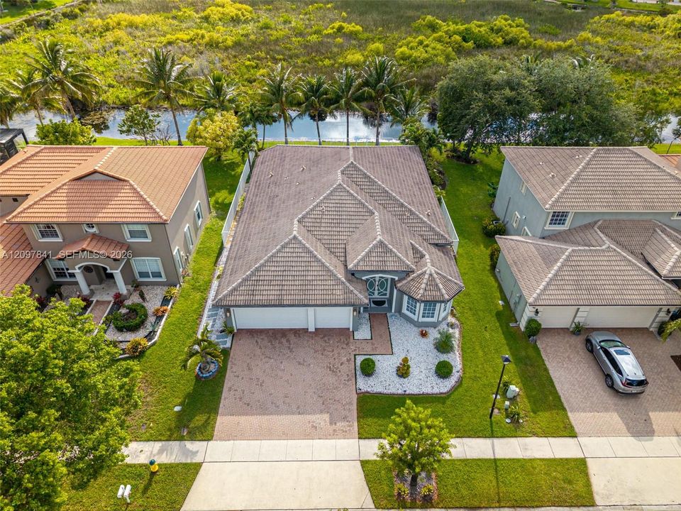 For Sale: $1,077,000 (4 beds, 3 baths, 2551 Square Feet)