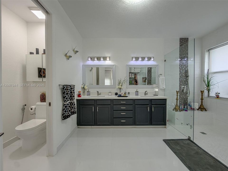 For Sale: $1,077,000 (4 beds, 3 baths, 2551 Square Feet)