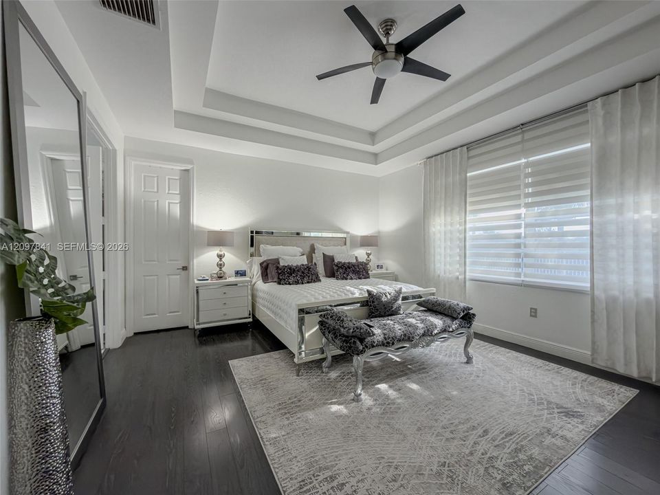 For Sale: $1,077,000 (4 beds, 3 baths, 2551 Square Feet)