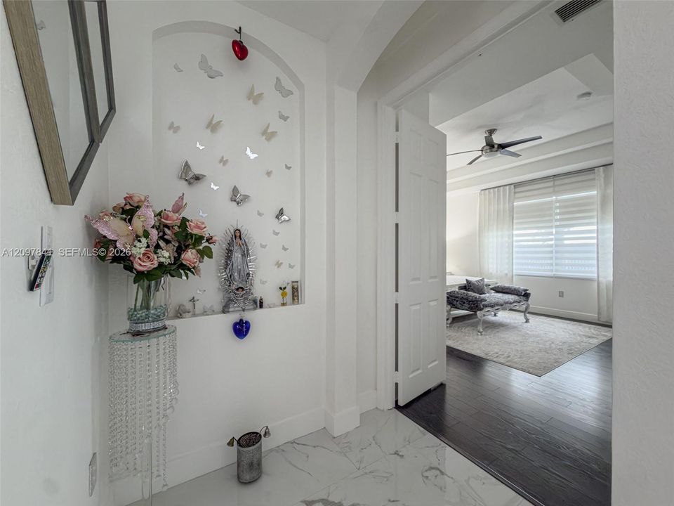 For Sale: $1,077,000 (4 beds, 3 baths, 2551 Square Feet)