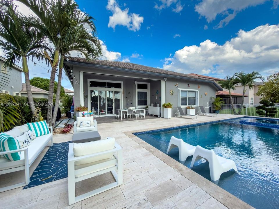 For Sale: $1,077,000 (4 beds, 3 baths, 2551 Square Feet)