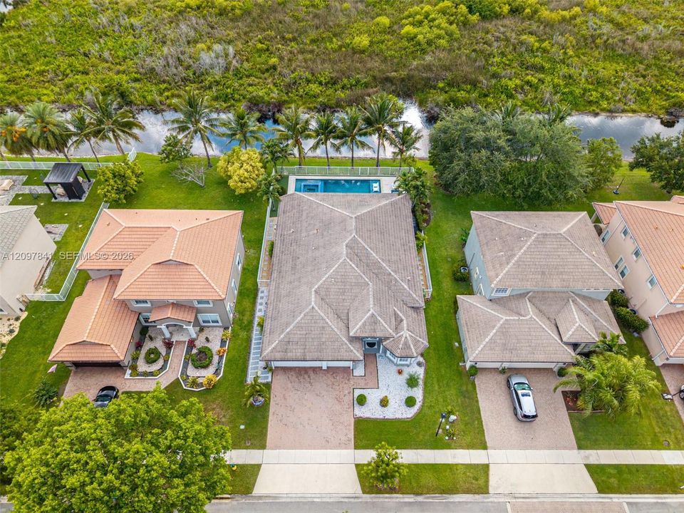 For Sale: $1,077,000 (4 beds, 3 baths, 2551 Square Feet)