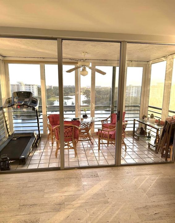 For Rent: $3,500 (3 beds, 2 baths, 1710 Square Feet)