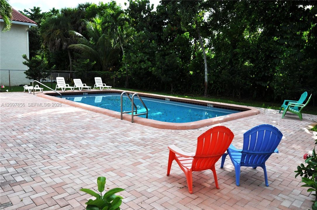 For Rent: $1,750 (2 beds, 2 baths, 1060 Square Feet)