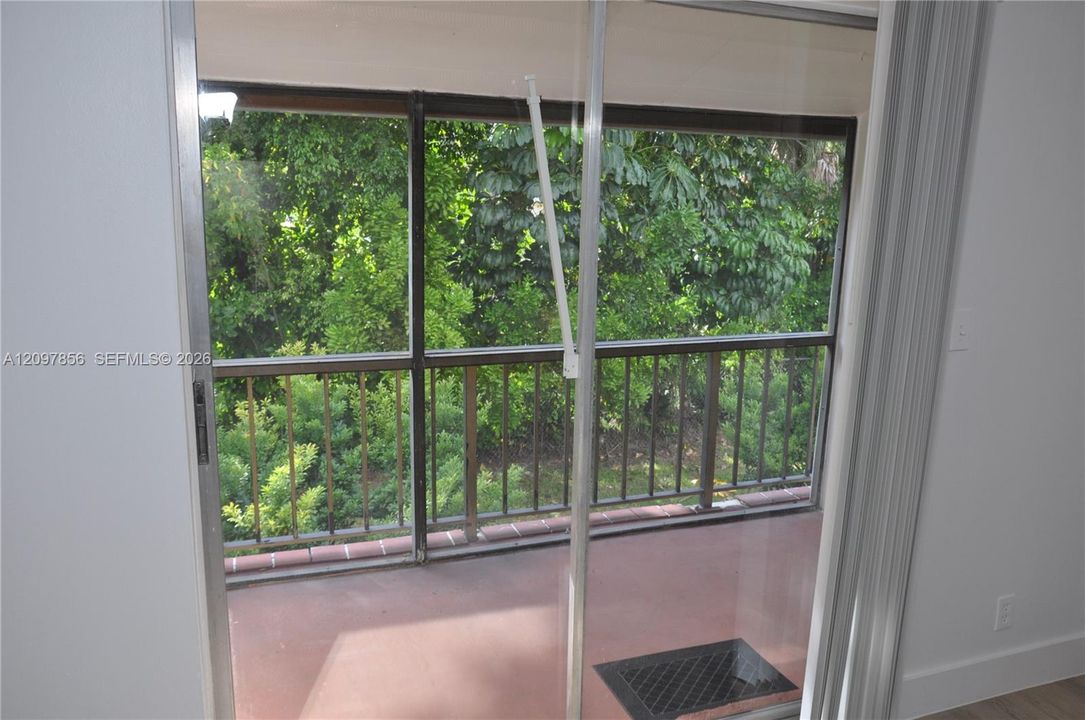 For Rent: $1,750 (2 beds, 2 baths, 1060 Square Feet)