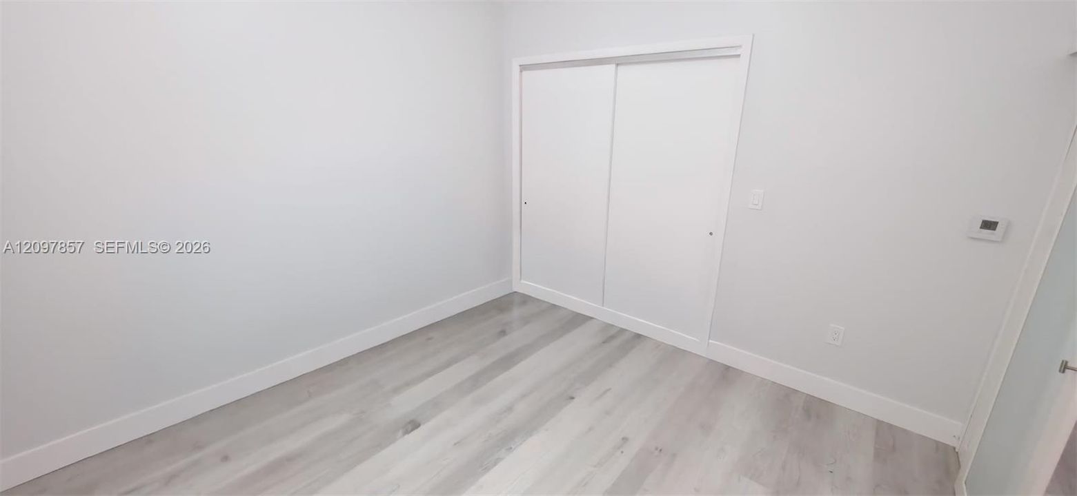 Recently Rented: $4,348 (1 beds, 1 baths, 844 Square Feet)