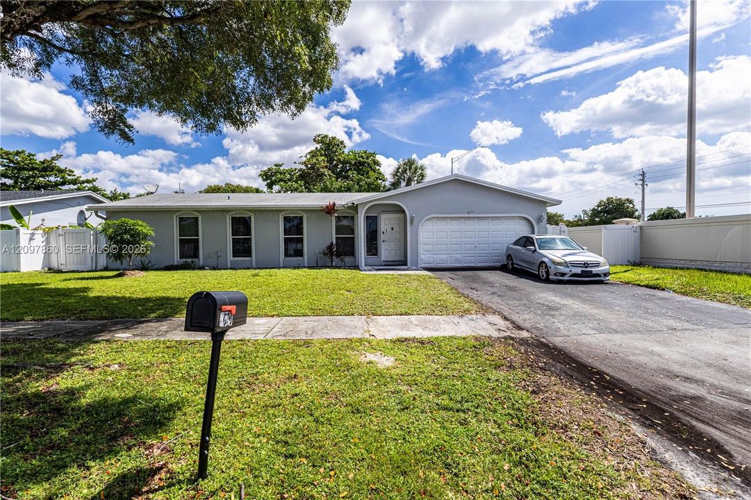 For Sale: $650,000 (4 beds, 2 baths, 1844 Square Feet)