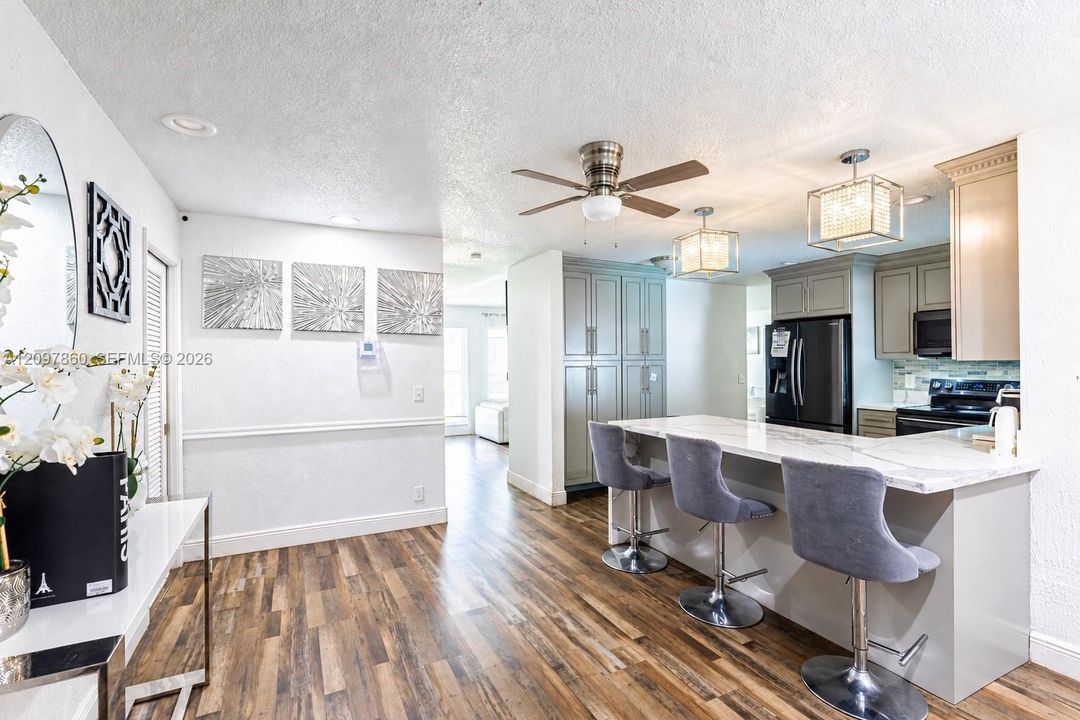 For Sale: $650,000 (4 beds, 2 baths, 1844 Square Feet)