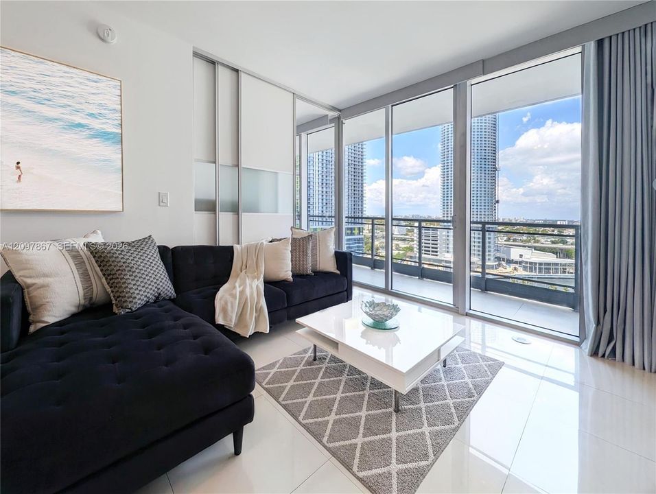 For Rent: $3,150 (1 beds, 1 baths, 754 Square Feet)
