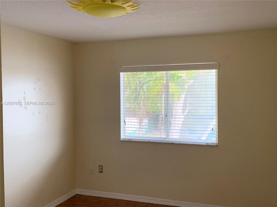 For Rent: $2,600 (3 beds, 2 baths, 1179 Square Feet)