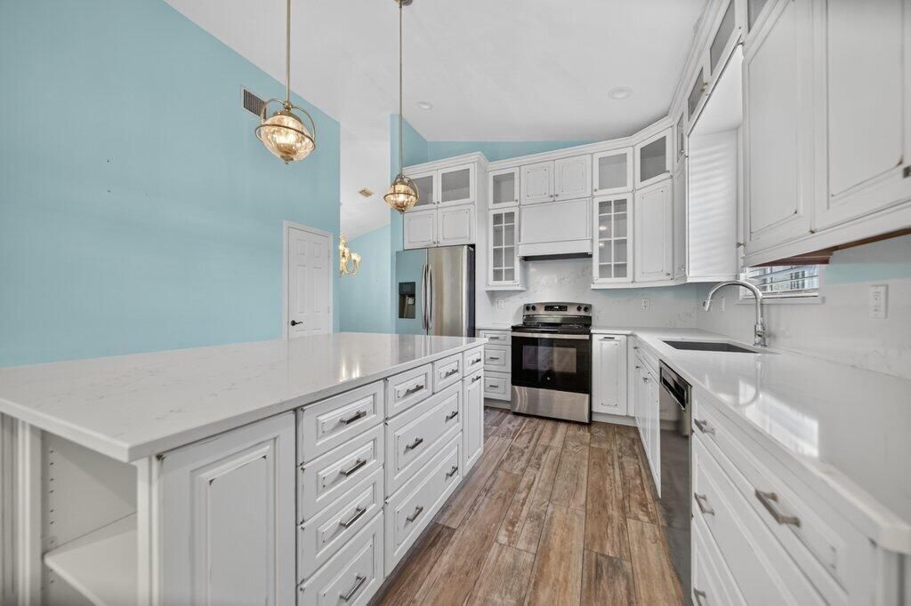kitchen2.jpg-SMALL