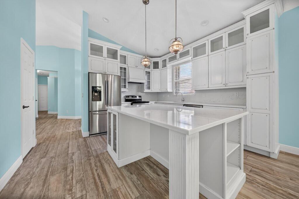 kitchen1.jpg-SMALL