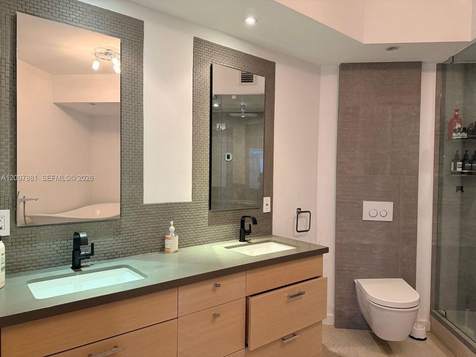 For Rent: $9,500 (2 beds, 2 baths, 1520 Square Feet)