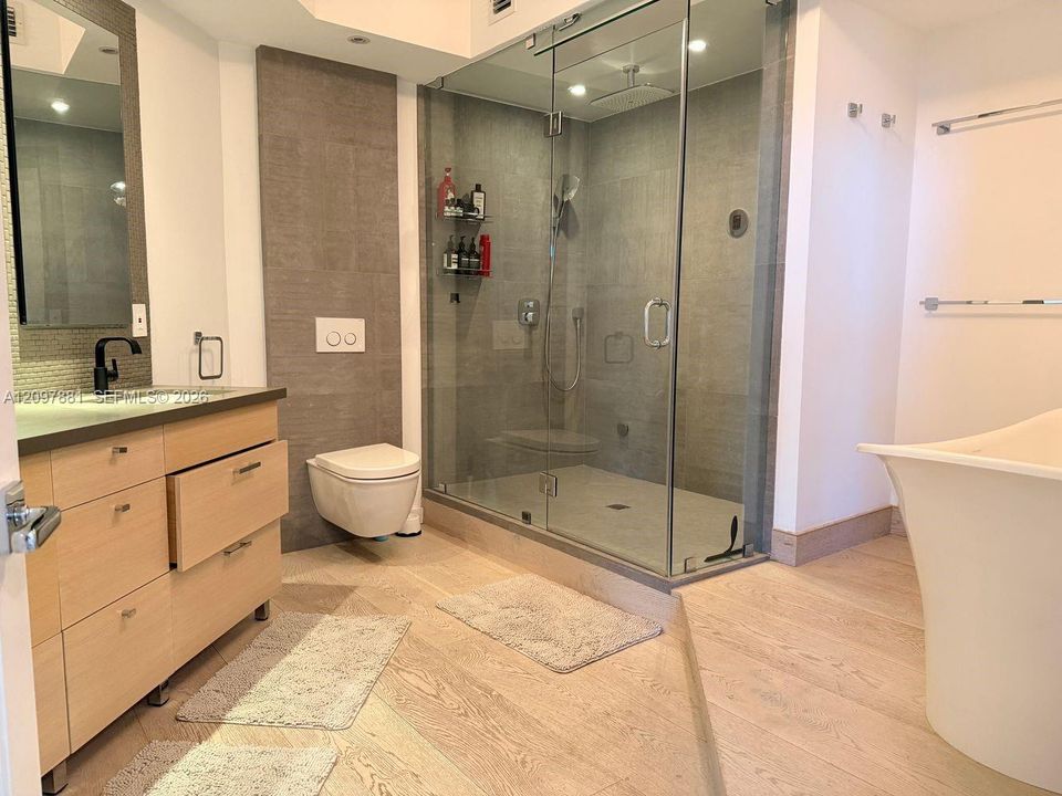 For Rent: $9,500 (2 beds, 2 baths, 1520 Square Feet)