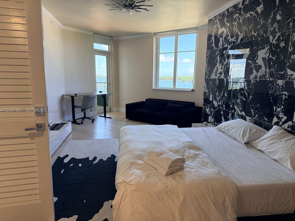For Rent: $9,500 (2 beds, 2 baths, 1520 Square Feet)