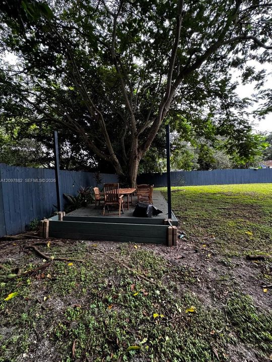 For Rent: $4,200 (3 beds, 2 baths, 1287 Square Feet)