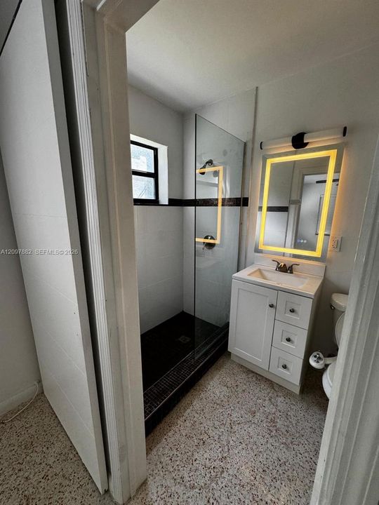 For Rent: $4,200 (3 beds, 2 baths, 1287 Square Feet)