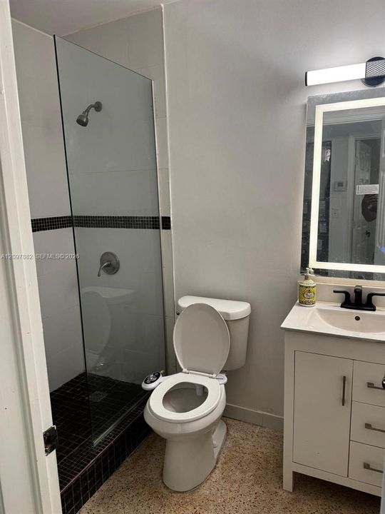 For Rent: $4,200 (3 beds, 2 baths, 1287 Square Feet)