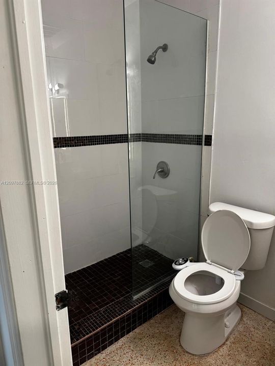 For Rent: $4,200 (3 beds, 2 baths, 1287 Square Feet)