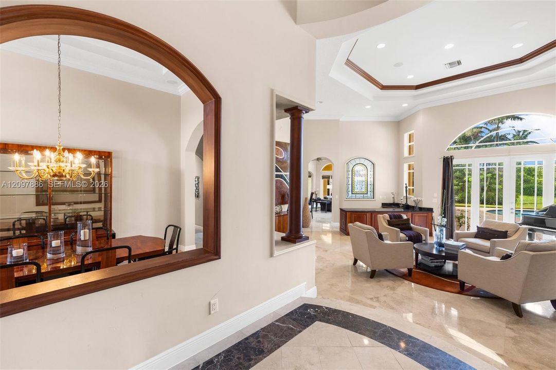 For Sale: $2,950,000 (6 beds, 5 baths, 5651 Square Feet)