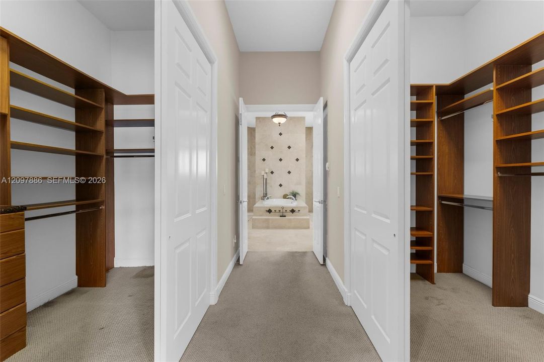 For Sale: $2,950,000 (6 beds, 5 baths, 5651 Square Feet)