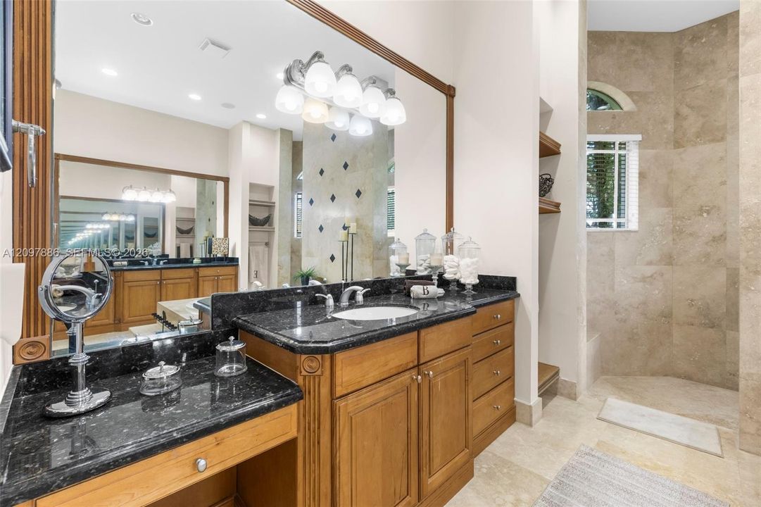 For Sale: $2,950,000 (6 beds, 5 baths, 5651 Square Feet)