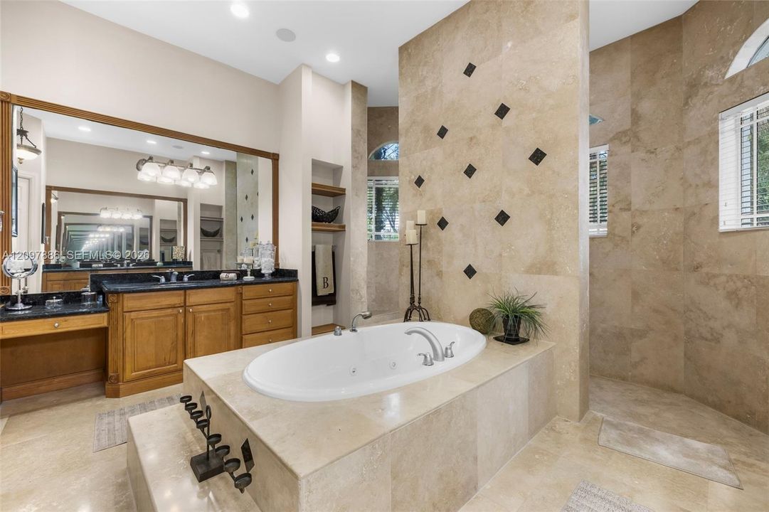 For Sale: $2,950,000 (6 beds, 5 baths, 5651 Square Feet)