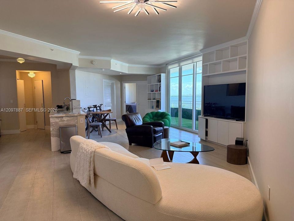 For Rent: $8,000 (2 beds, 2 baths, 1520 Square Feet)