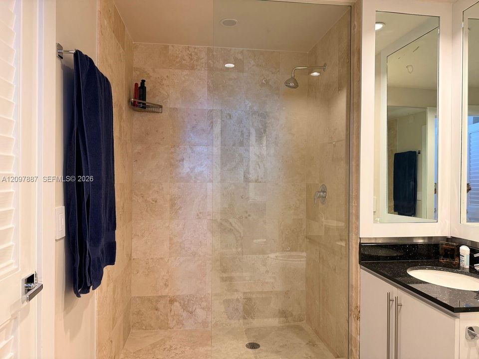For Rent: $8,000 (2 beds, 2 baths, 1520 Square Feet)
