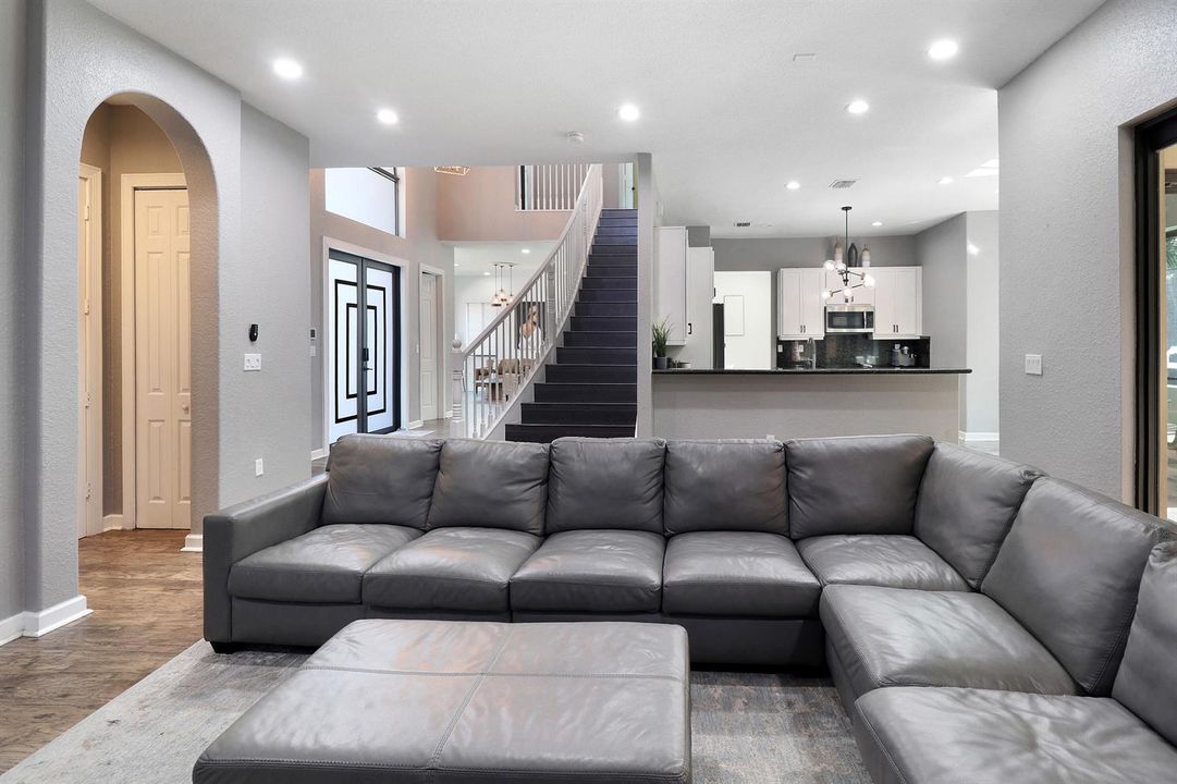 family room 4
