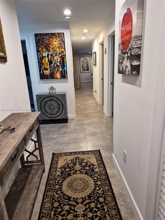 В аренду: $4,750 (5 спален, 2 ванн, 1720 Квадратных фут)