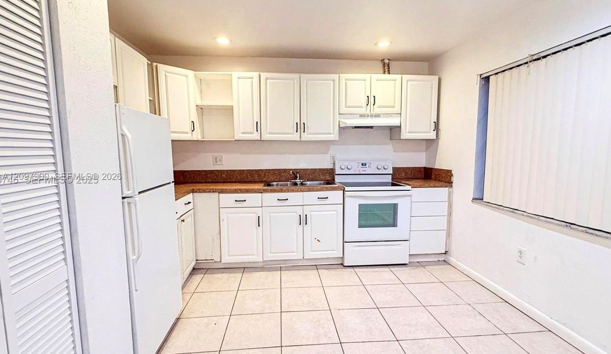 En Renta: $1,600 (2 camas, 1 baños, 810 Pies cuadrados)