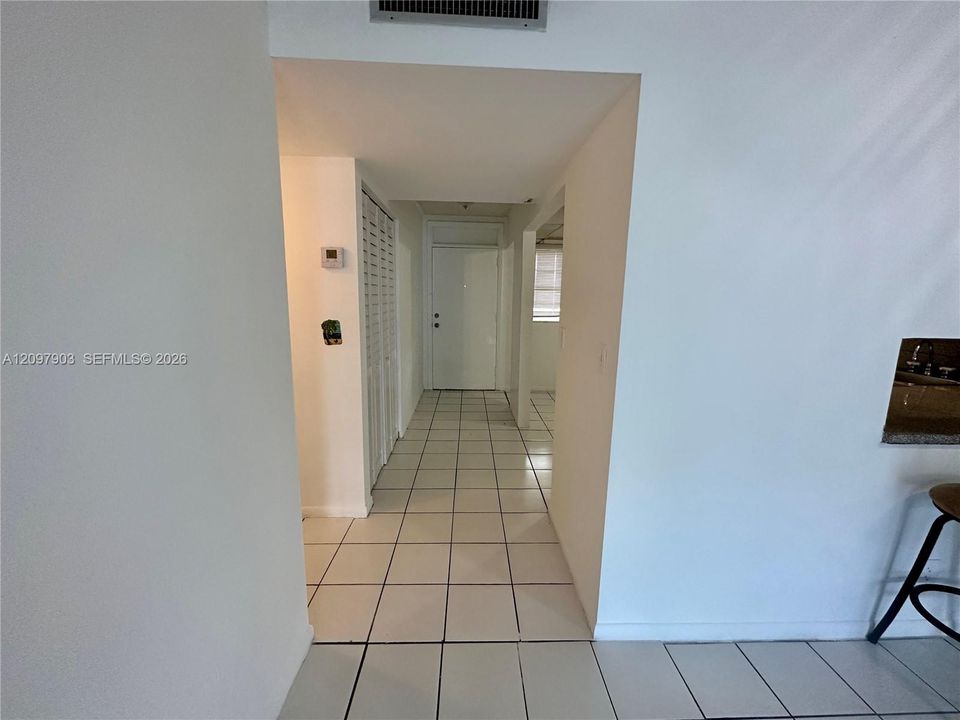En Renta: $1,800 (2 camas, 2 baños, 1021 Pies cuadrados)