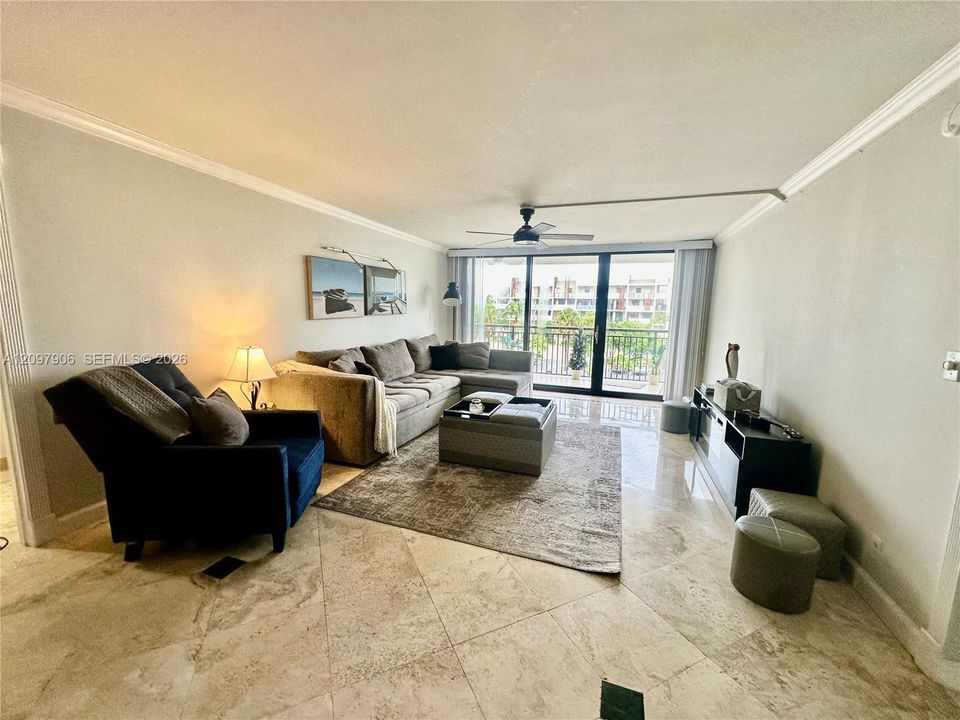 En Renta: $4,000 (2 camas, 2 baños, 1100 Pies cuadrados)