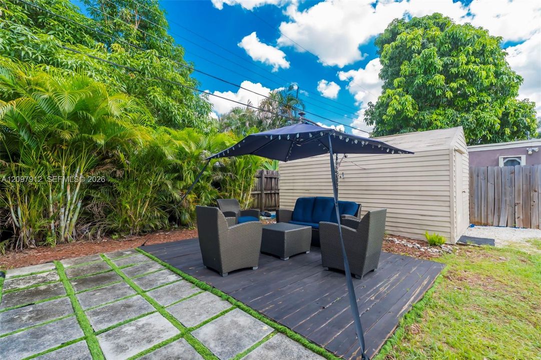 En Venta: $560,000 (3 camas, 2 baños, 1326 Pies cuadrados)