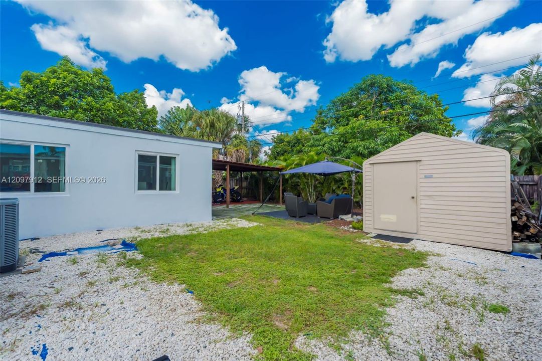 En Venta: $560,000 (3 camas, 2 baños, 1326 Pies cuadrados)